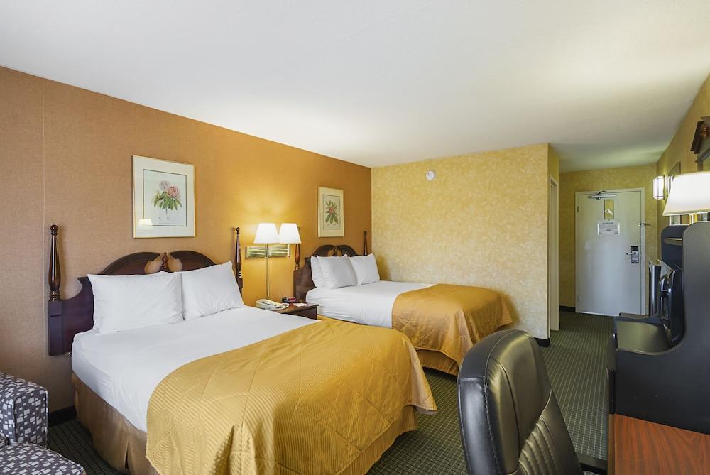 Clarion Inn Fairmont Exteriér fotografie