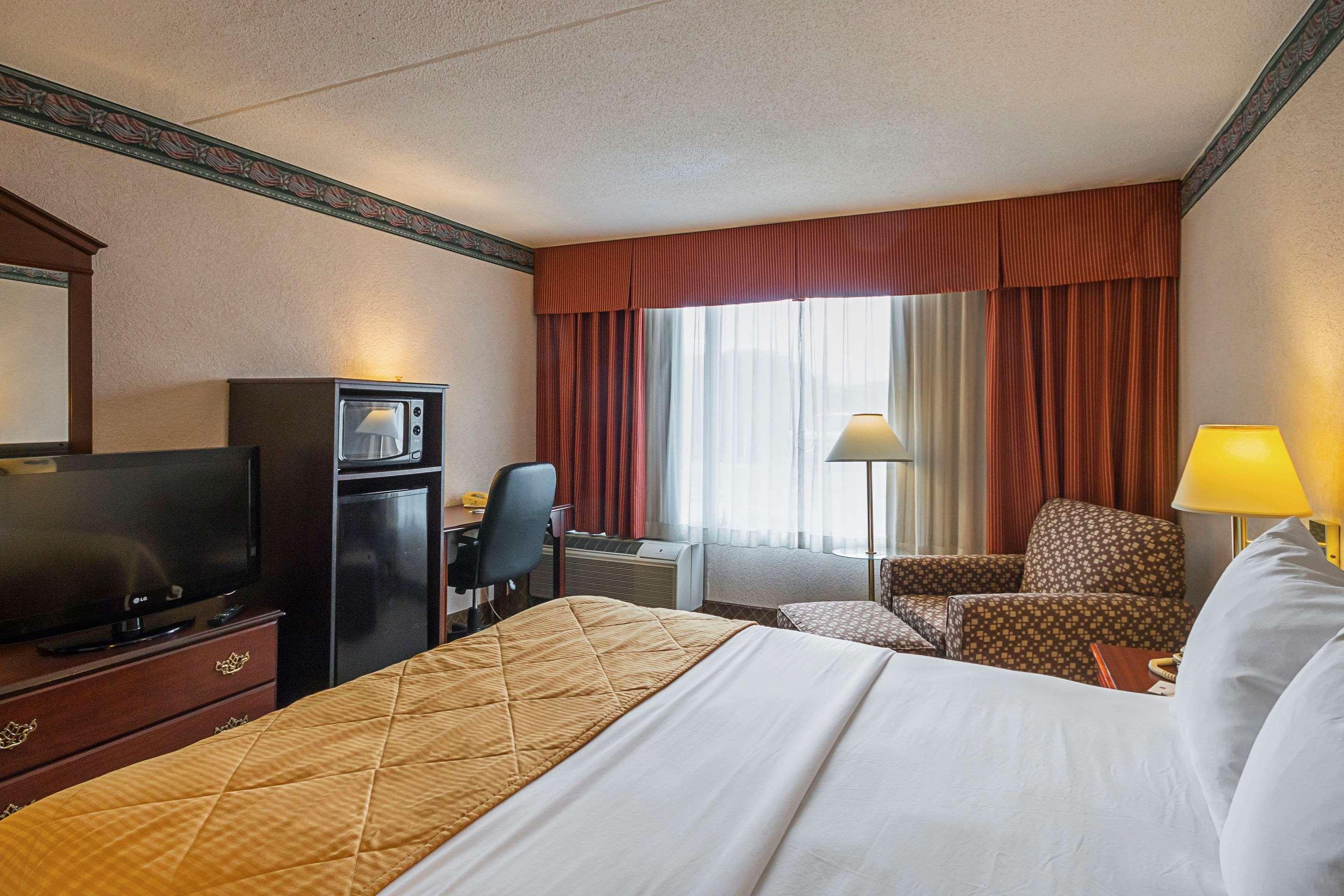 Clarion Inn Fairmont Exteriér fotografie