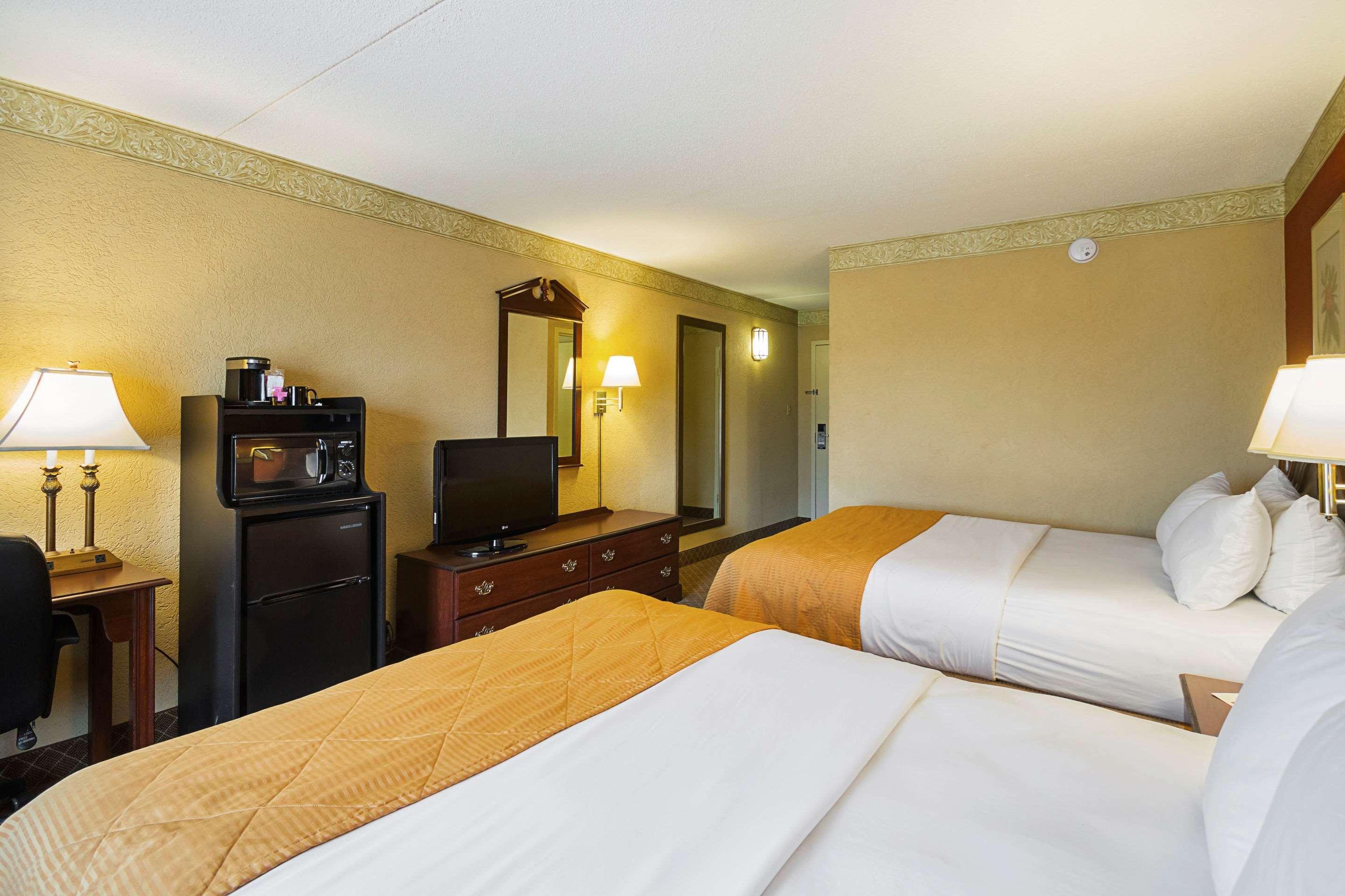 Clarion Inn Fairmont Exteriér fotografie