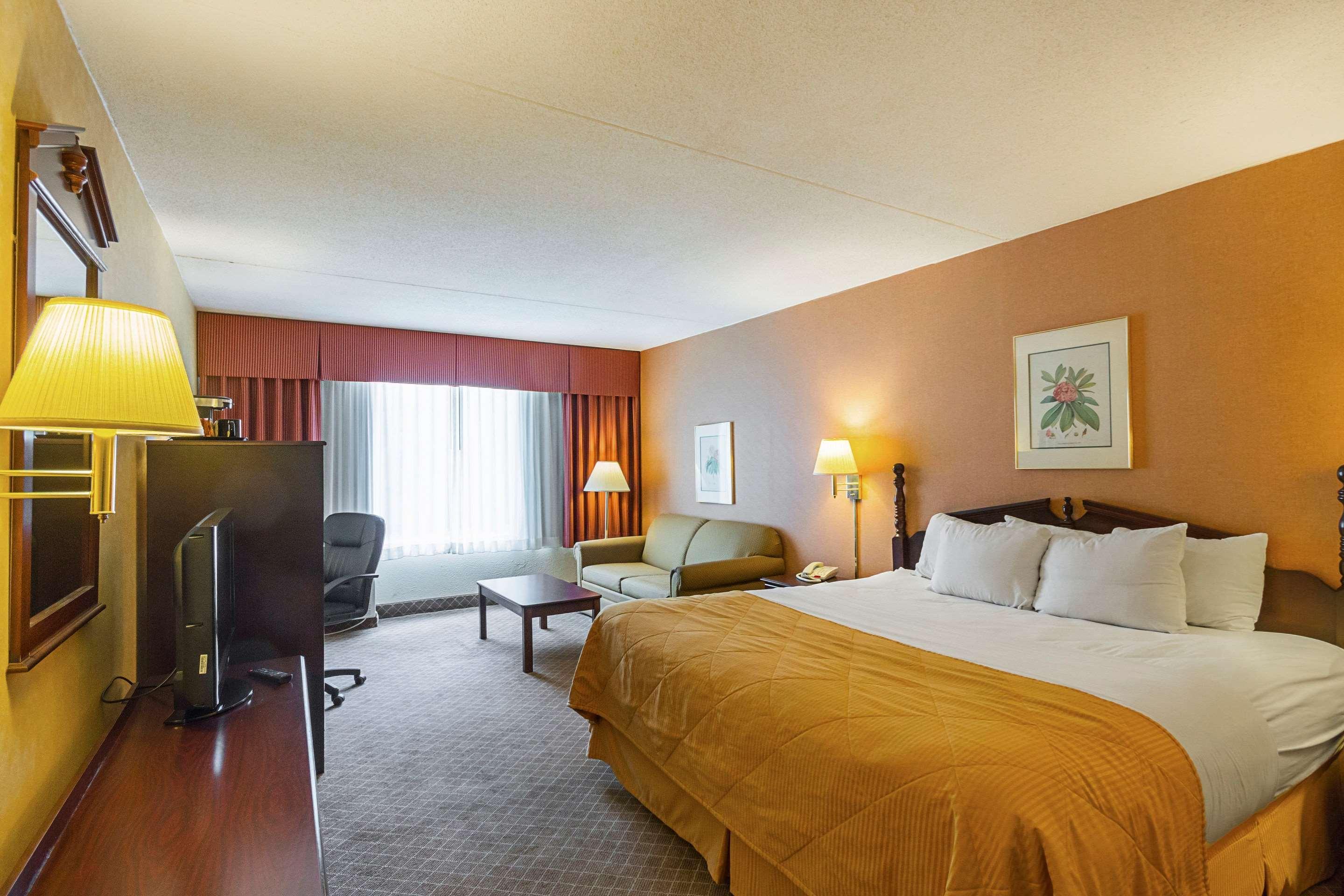 Clarion Inn Fairmont Exteriér fotografie