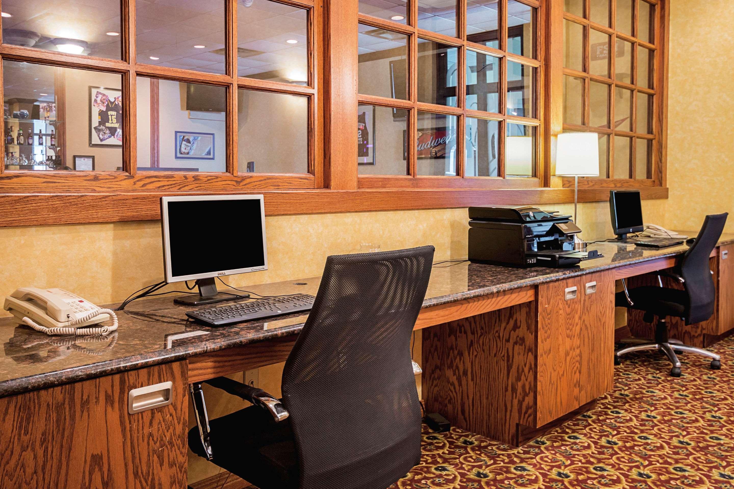 Clarion Inn Fairmont Exteriér fotografie