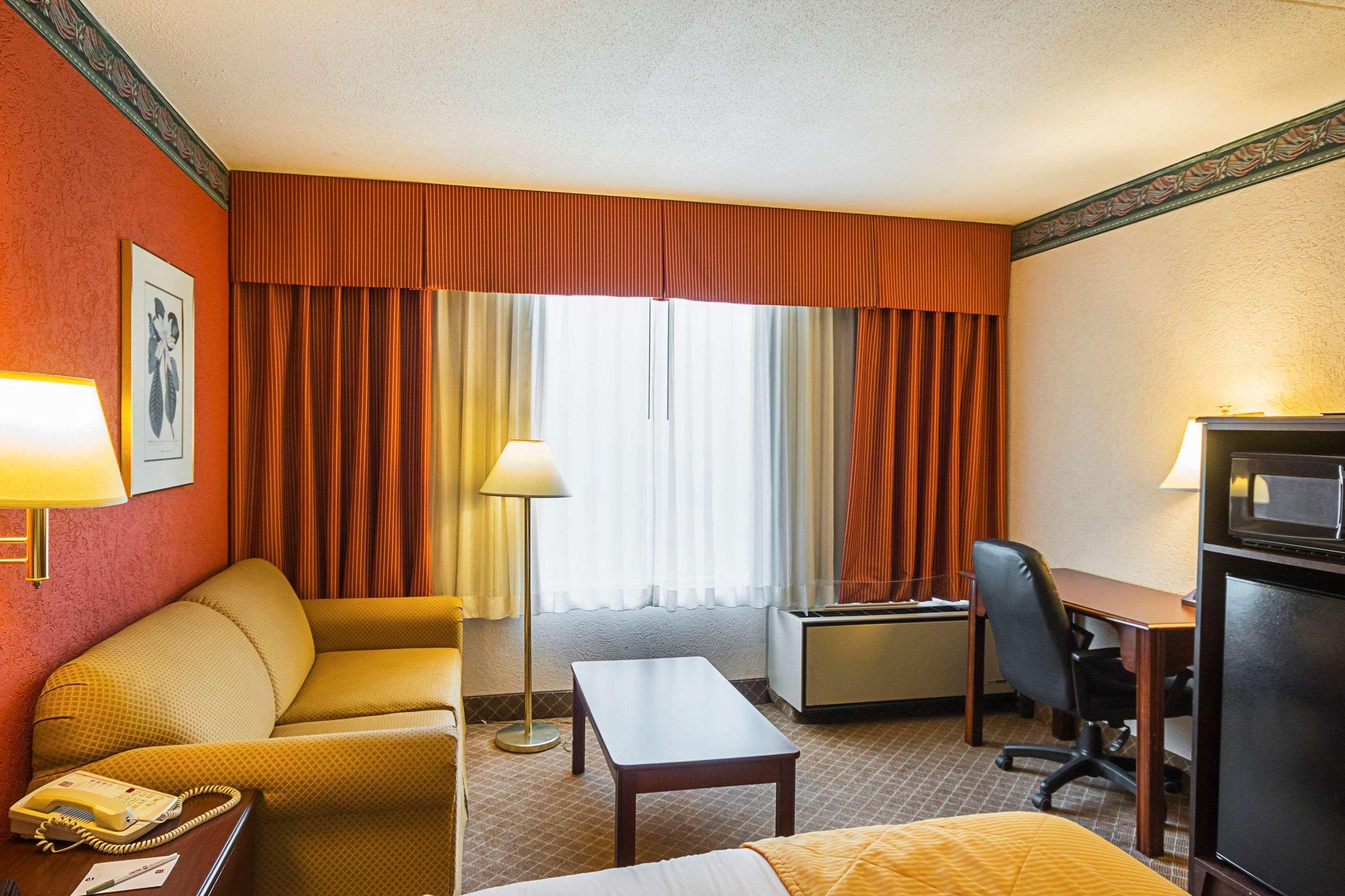 Clarion Inn Fairmont Exteriér fotografie