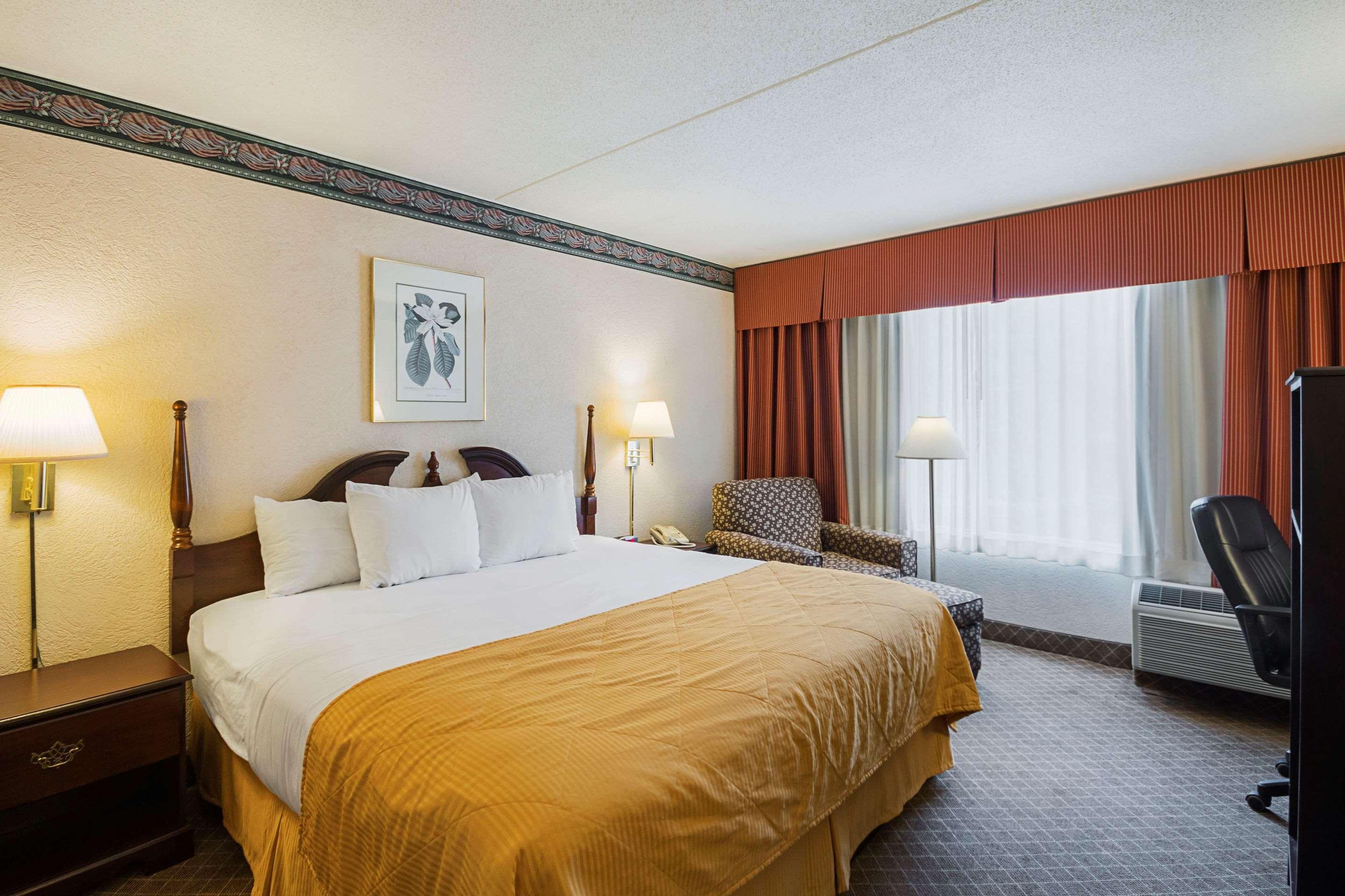 Clarion Inn Fairmont Exteriér fotografie