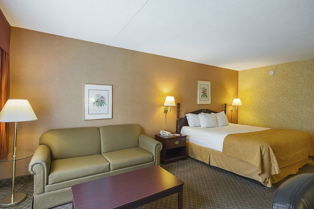 Clarion Inn Fairmont Exteriér fotografie