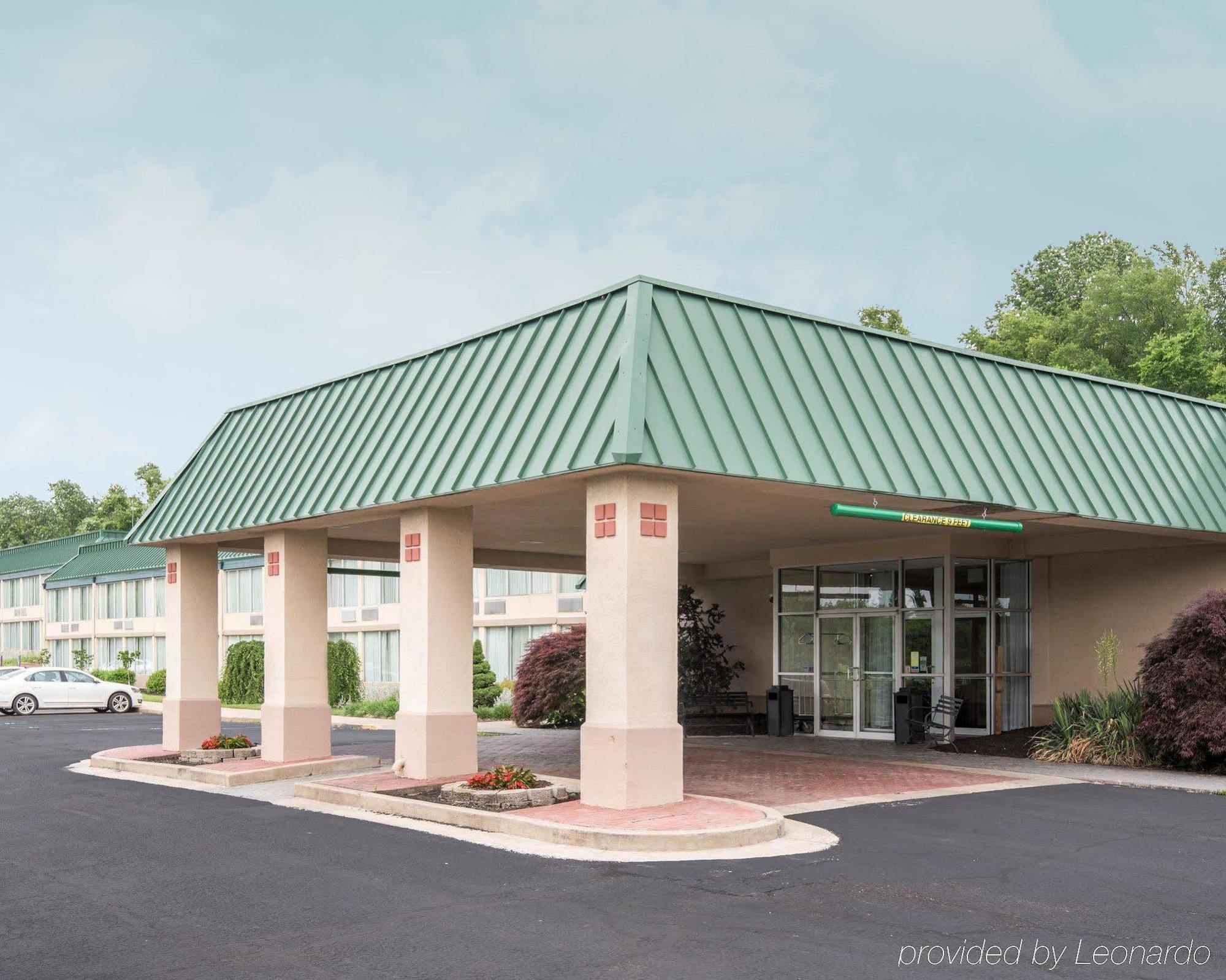 Clarion Inn Fairmont Exteriér fotografie